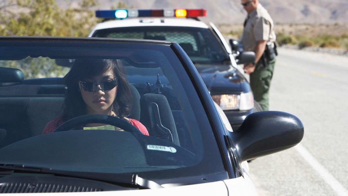 Getting Pulled Over By Police In UAE? These Are The 4 Rules To Follow