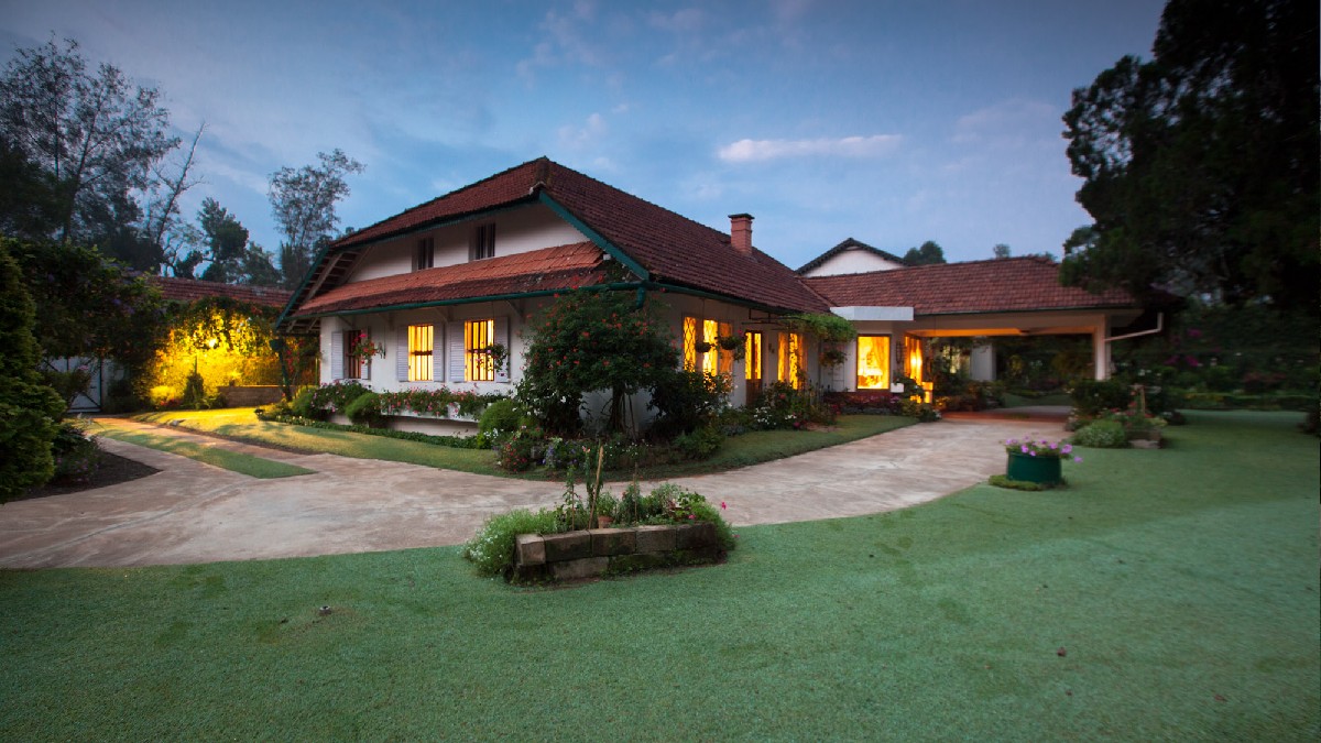 This 150-Year-Old Heritage Bungalow In Coorg Offers A Stay Amid Lush Coffee Plantations