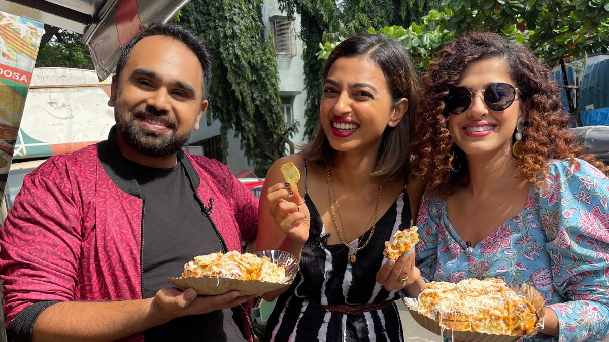 Radhika Apte Tried Street Side Cheese Sandwich Stuffed With Lays Chips For The First Time; Here Is What She Thinks