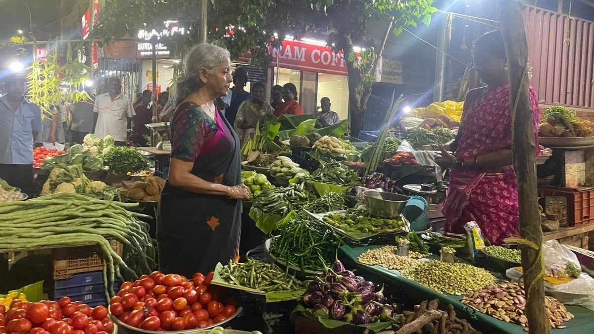 Finance Minister Nirmala Sitharaman Shops Vegetable From Street Vendor; Pays In Full