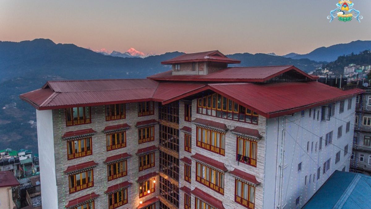 Overlooking Majestic Kanchenjunga Valleys, Yangthang Heritage Hotel Offers A Soulfully Sikkim Stay Deep-Rooted In Local Culture