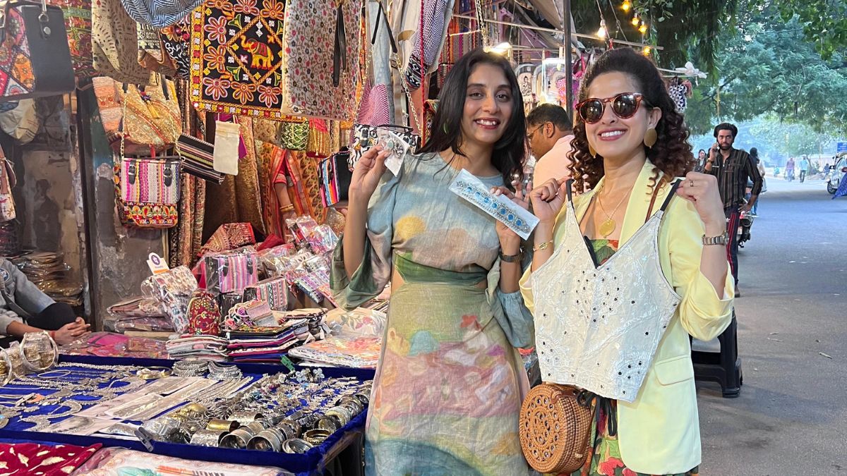 Dolly Singh Styles Kamiya Jani On A Budget Under ₹1000 at Janpath in Delhi | Curly Tales
