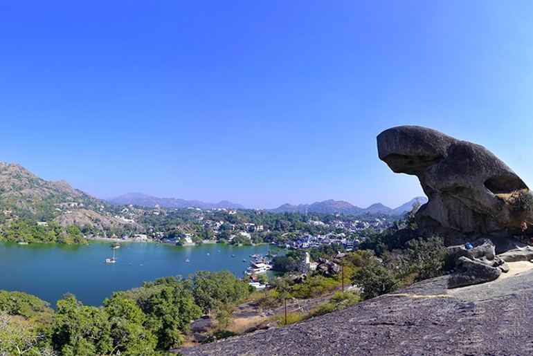 Toad Rock View Point, Mount Abu