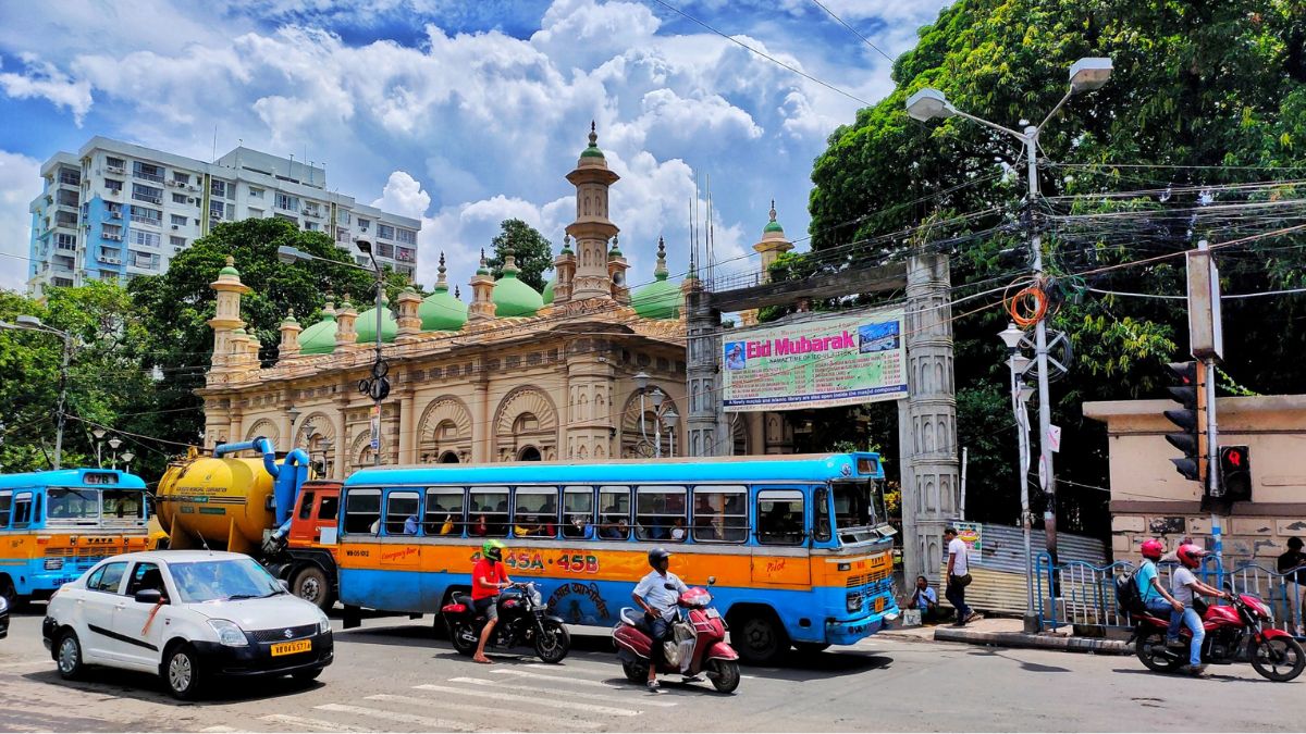 Kolkata Will Have Exclusive Pickup And Drop Service For Tourists. More Details Inside!