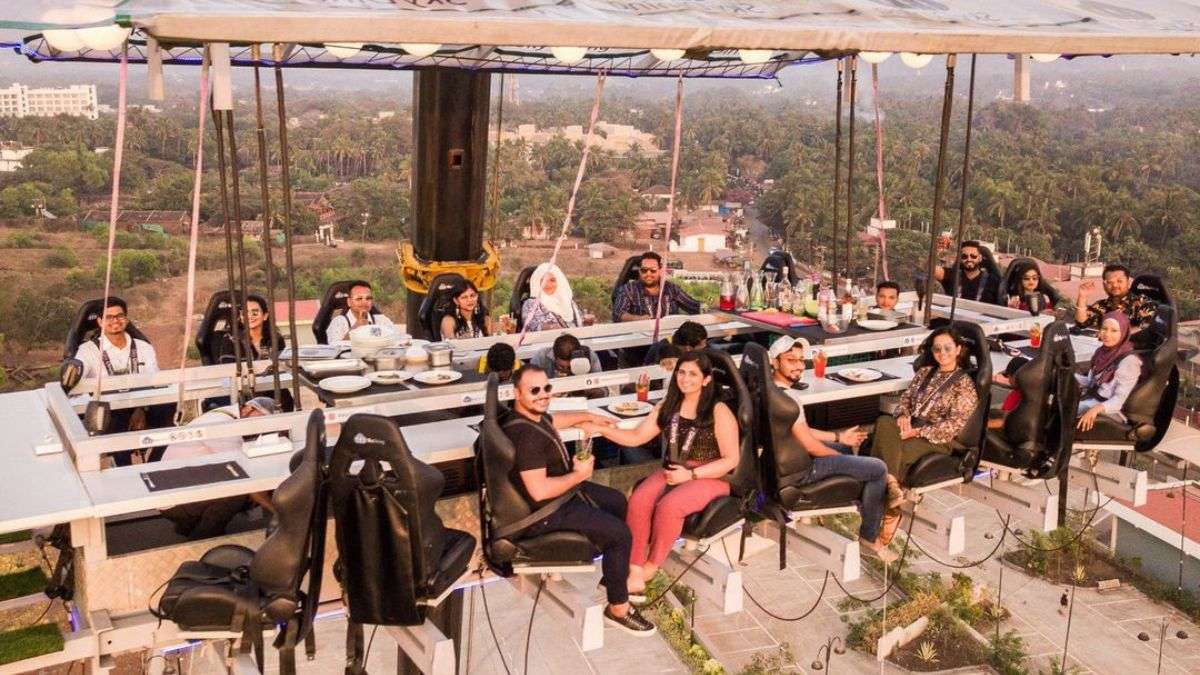 Sky Dining Comes To Mumbai-Thane, Now You Can Enjoy A Meal 459 Ft High In Sky! Deets Inside!
