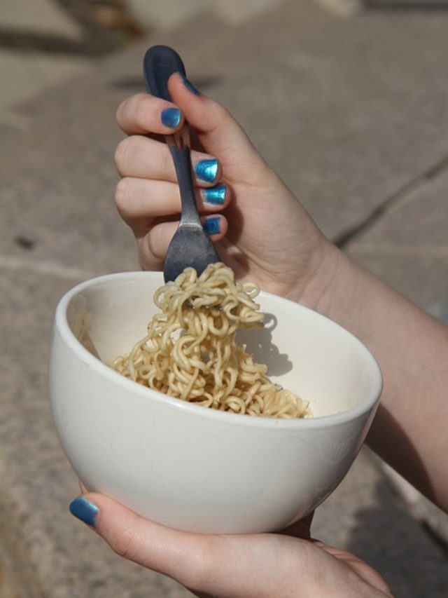 instant-noodles-g33de79179_640