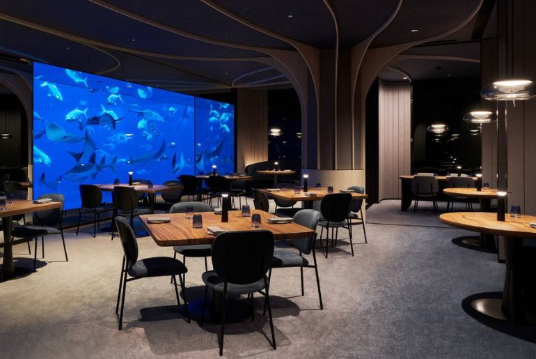 Underwater Restaurant at Resorts World Sentosa