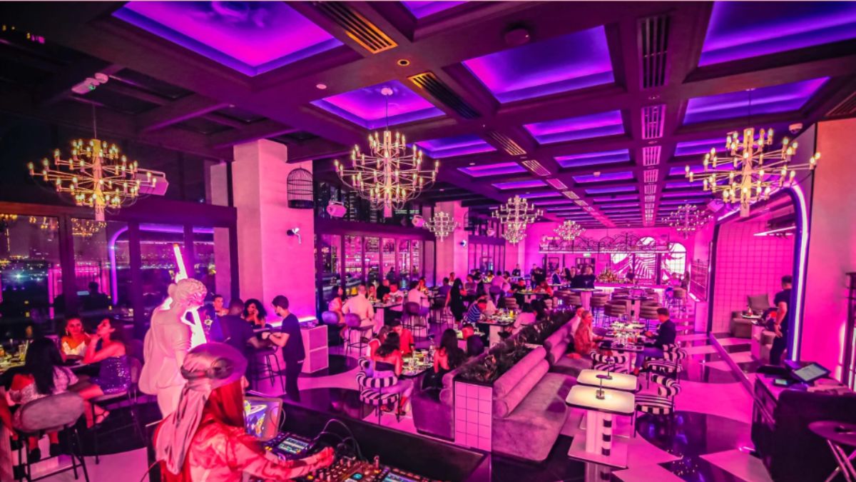 Dance As You Brunch! Relish Disco-Themed Saturday Brunch In Dubai At This Restaurant!