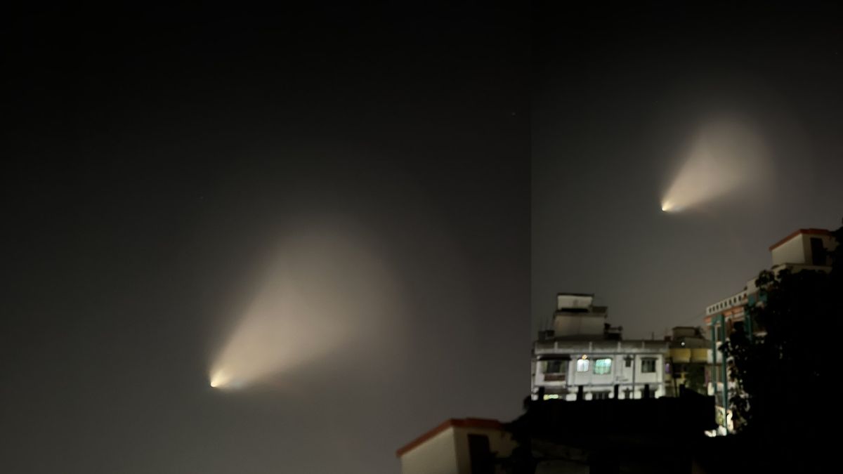 Kolkata’s Evening Sky Was Lit With Mysterious Light, Netizens Don Sherlock Hats And Try & Figure Out What It Is!