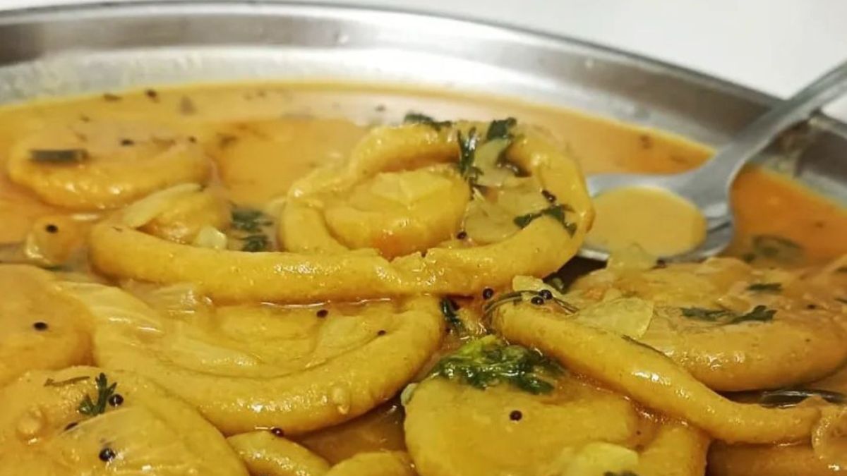Masala Jalebi Made With Coriander & Mustard Seeds Is The Latest Food Crime Online