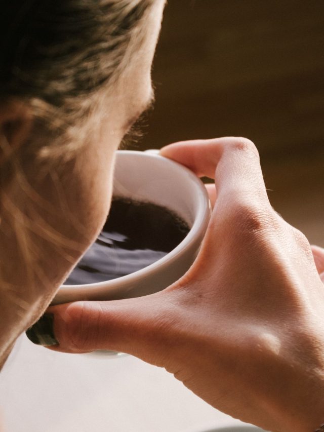 Caffeine On Periods Is Not Such A Good Idea. Here's Why