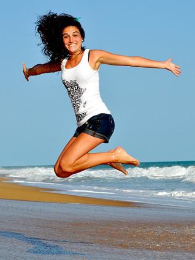 woman-g14123169e_640
