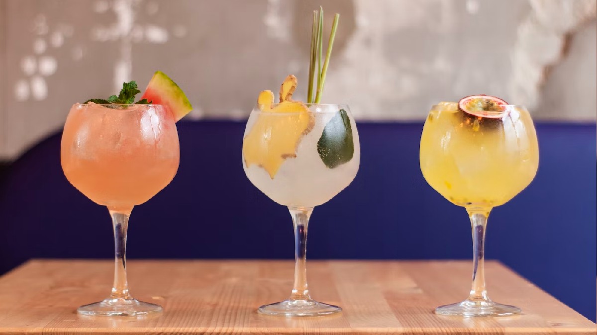 5 DIY Cocktails You Can Make At Home This New Year’s Eve