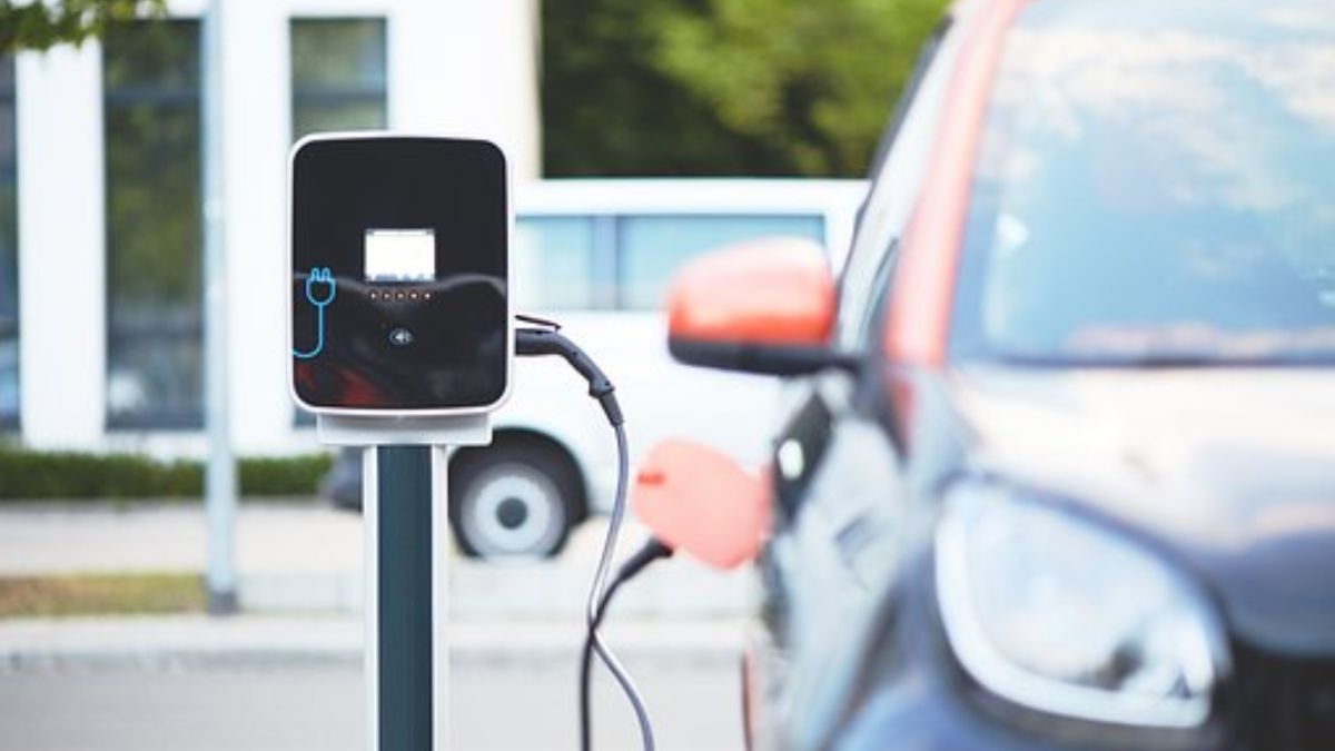 Nitin Gadkari: ‘Electric Vehicle Charging Stations Are Prone To Cyber Attacks’