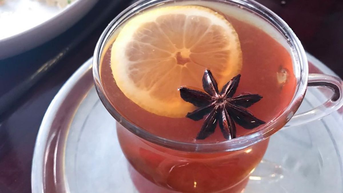Feeling Cold? Here’s How To Make Comforting Hot Toddy At Home