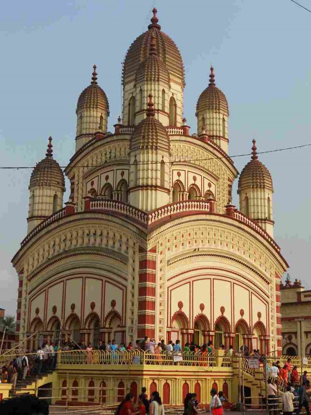 Dakshineswar_Kali_temple,_Kolkata,_West_Bengal,_India_11zon