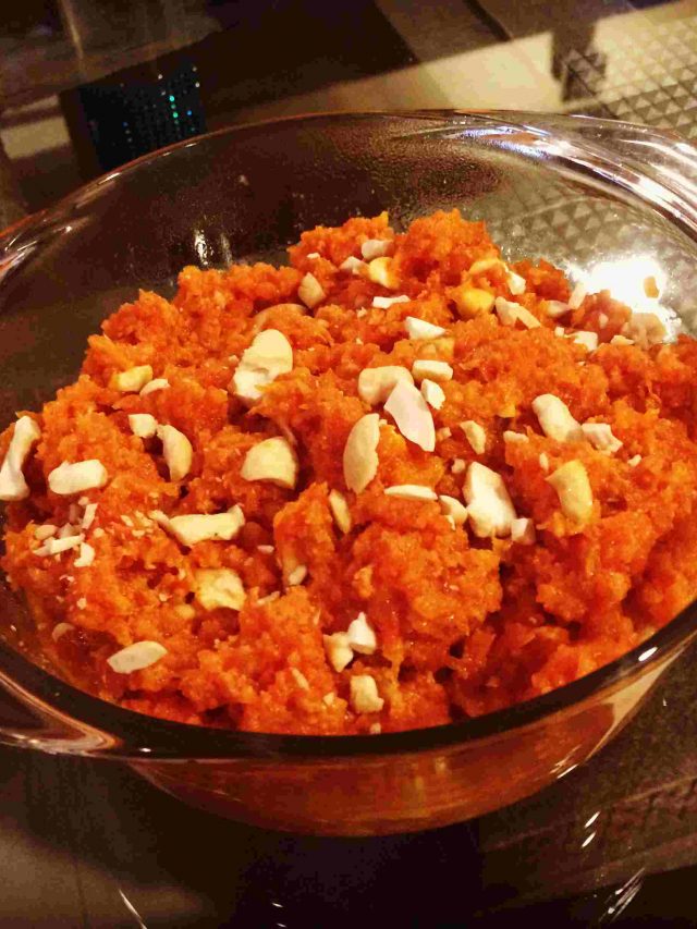 Gajjar_ka_halwa_(carrot_halwa)