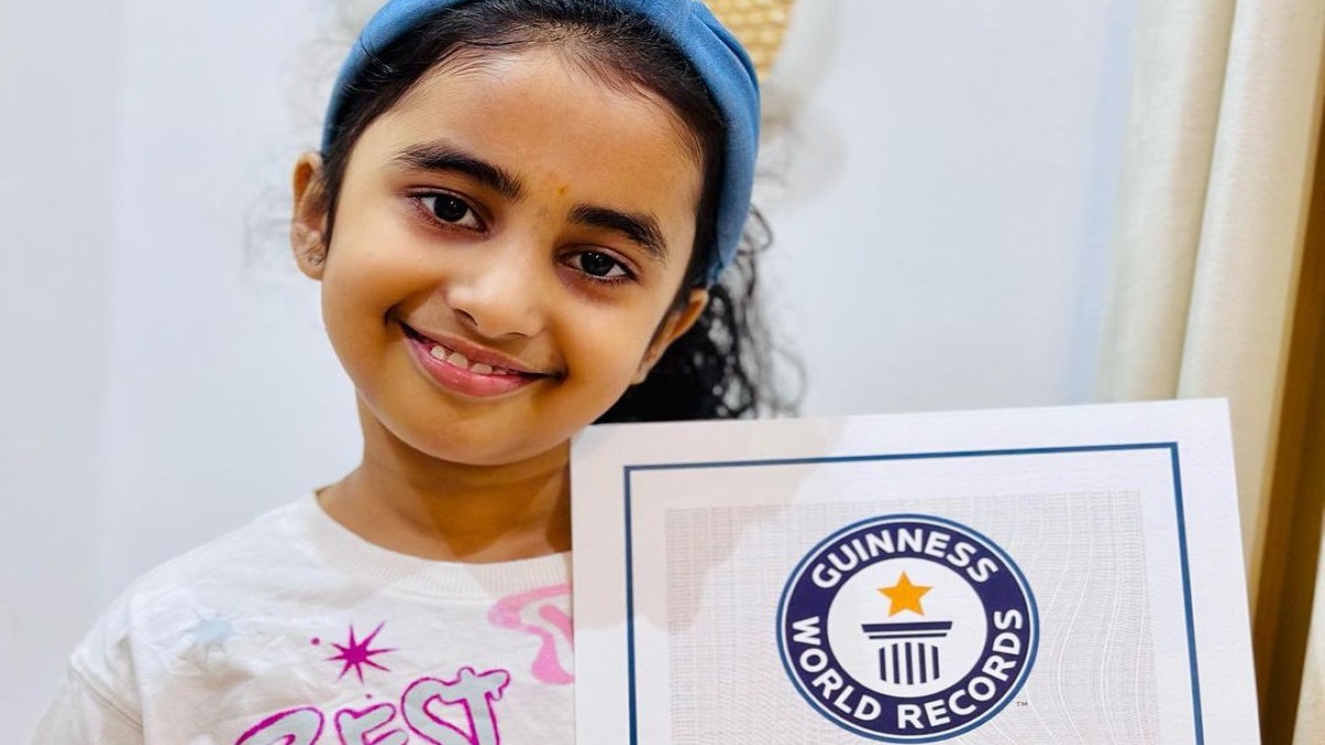 This 7-Year-Old Dubai Girl Is The World’s Youngest Yoga Instructor!