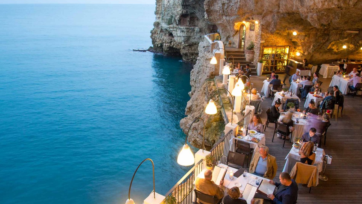 Italy Historical Restaurants