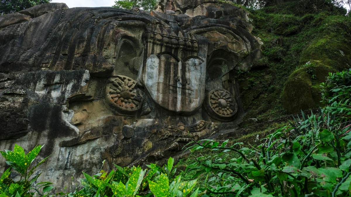 Known As The Angkor Wat Of The North-East, Unakoti In Tripura With Carved Hill-Sculptures Is Full Of Mysticism!