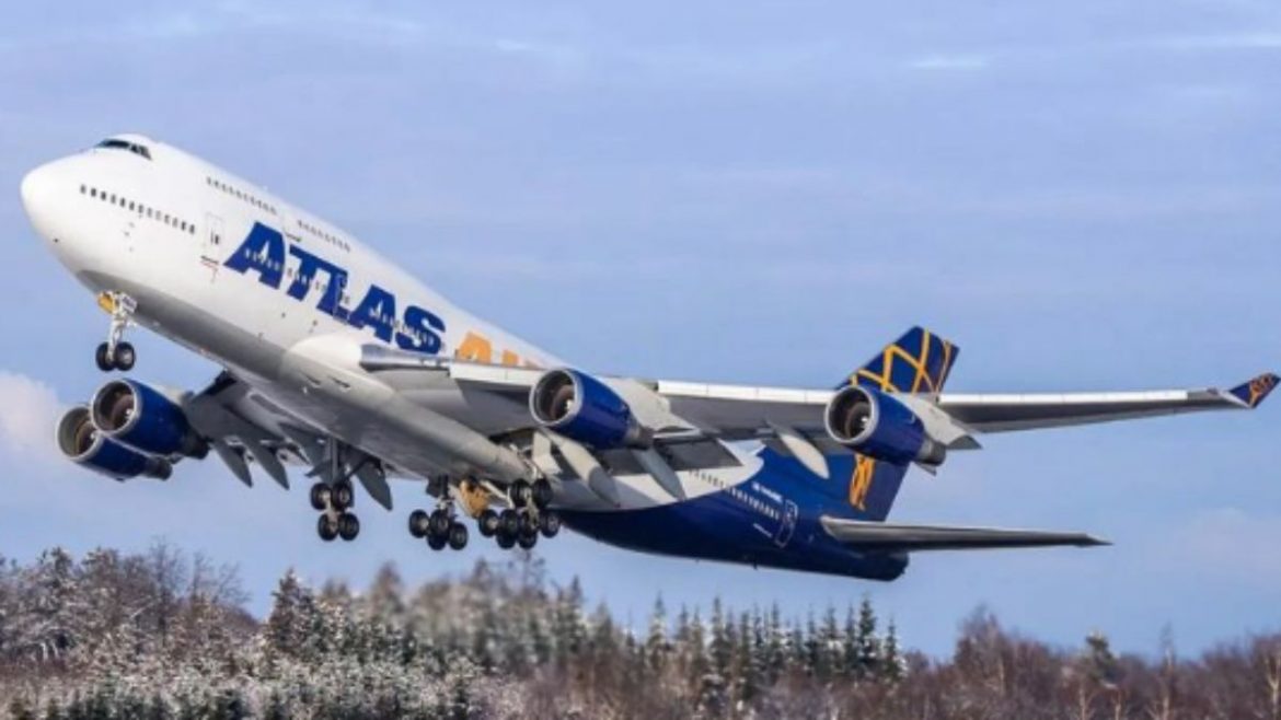 Boeing 747
