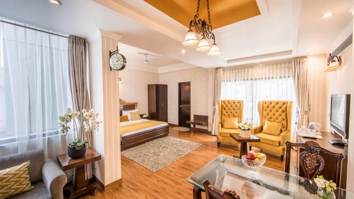 Visiting Delhi? This Plush Hotel Offers Proximity To Many Local Attractions, Metro And Shopping