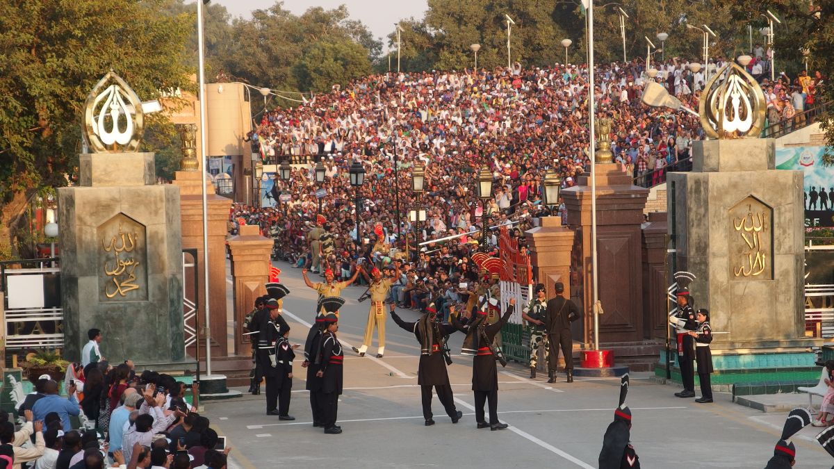 190 Pakistani Hindus At The Wagah Border Barred From Entering India, Here’s Why