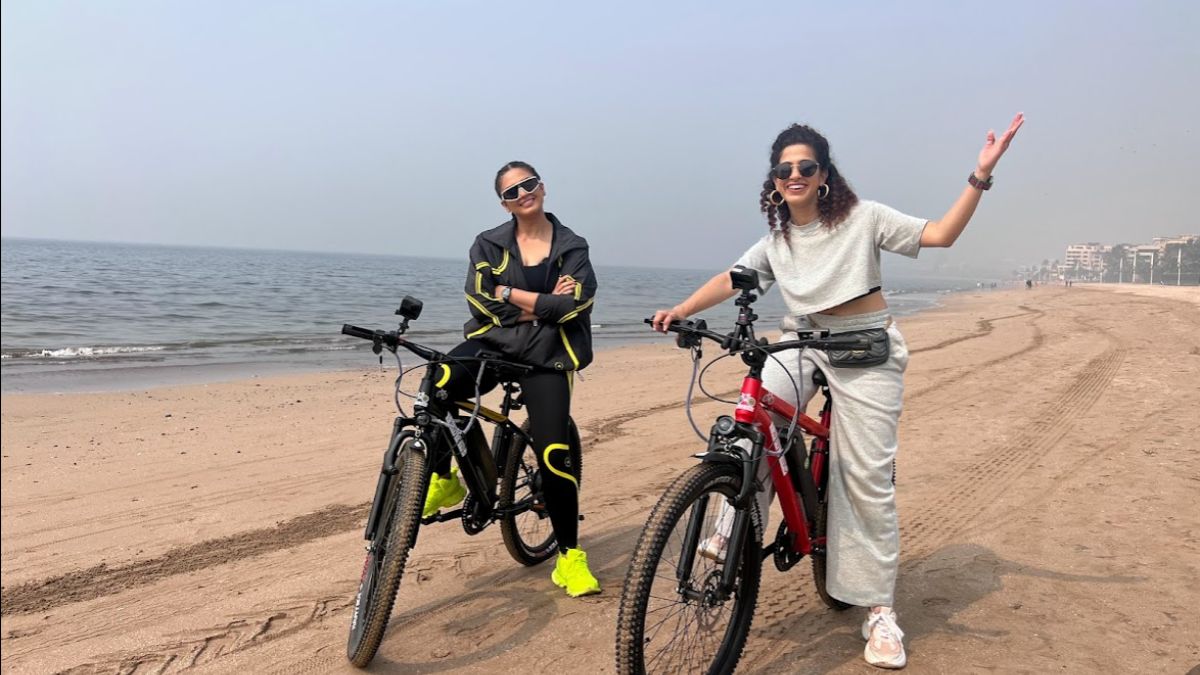 Here’s What Huma Qureshi’s Sunday Looks Like | Curly Tales