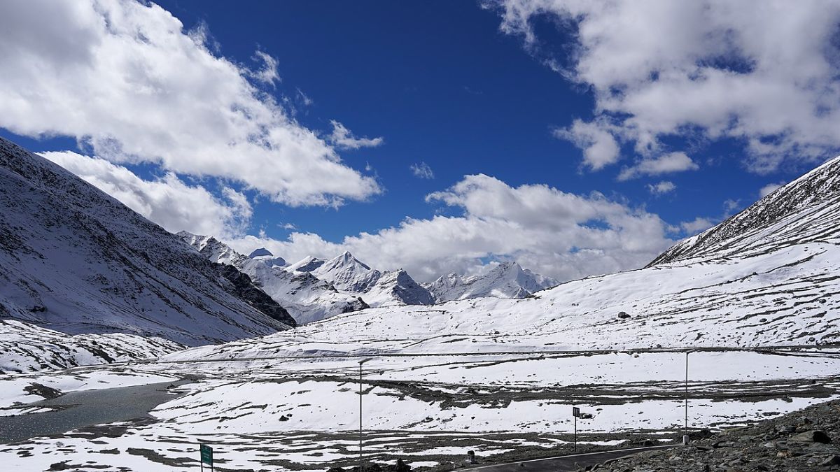 Ladakh & Himachal To Be Connected By A 4.1 Km Shinku-La Tunnel To Provide All-Weather Connectivity