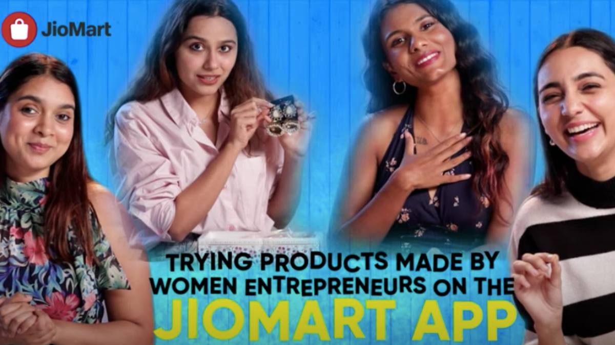This women’s day was a little different in curly tales. Team CT tried products made by women entrepreneurs on the JioMart app. From trying mouth-watering sweets to sustainable water bottles to budget-friendly & versatile jewellery, we had an absolute blast reviewing and trying on the products. Jio Mart
