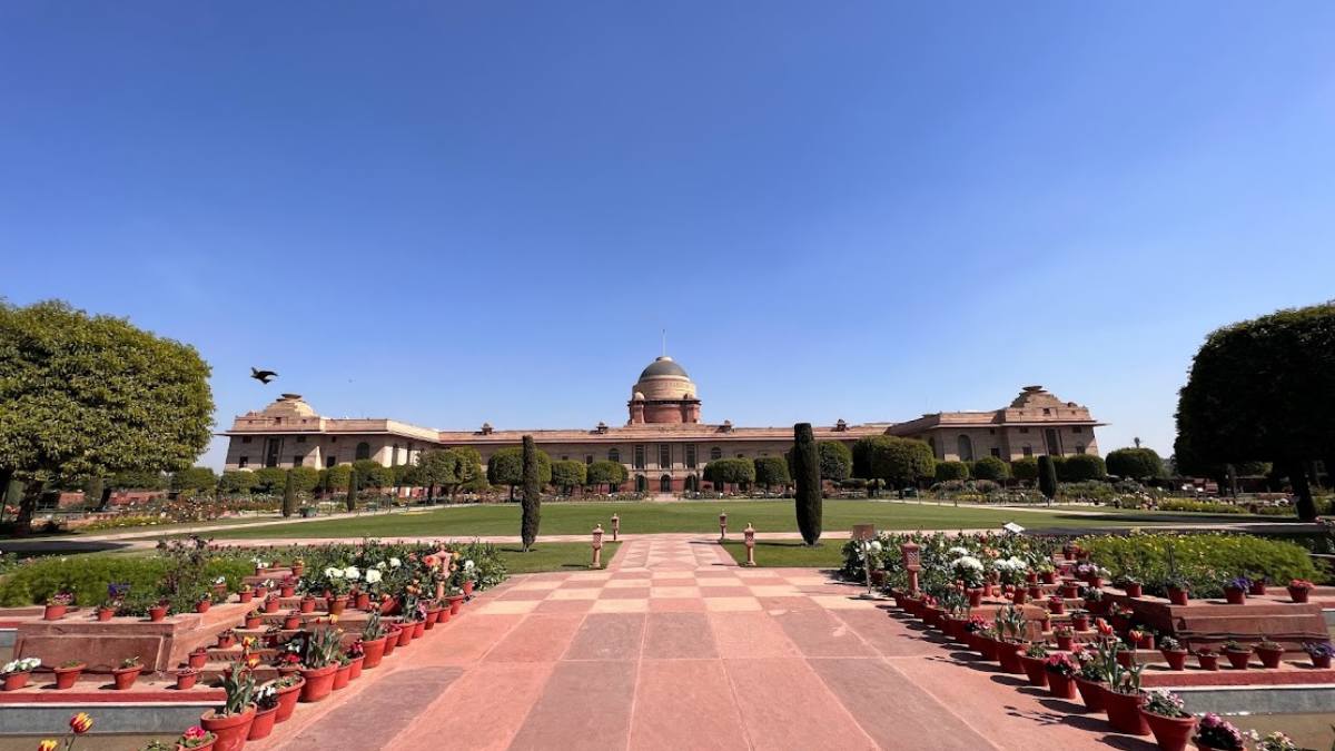 Kamiya Jani Takes You Inside The Iconic Rashtrapati Bhawan, The Official Residence Of The President Of India. Watch!