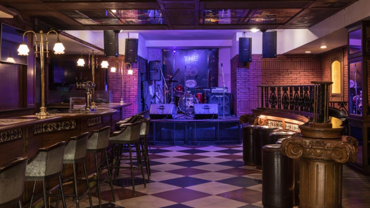 These Are The Best Pubs In Kolkata, Go Have A Crazy Night In The City!
