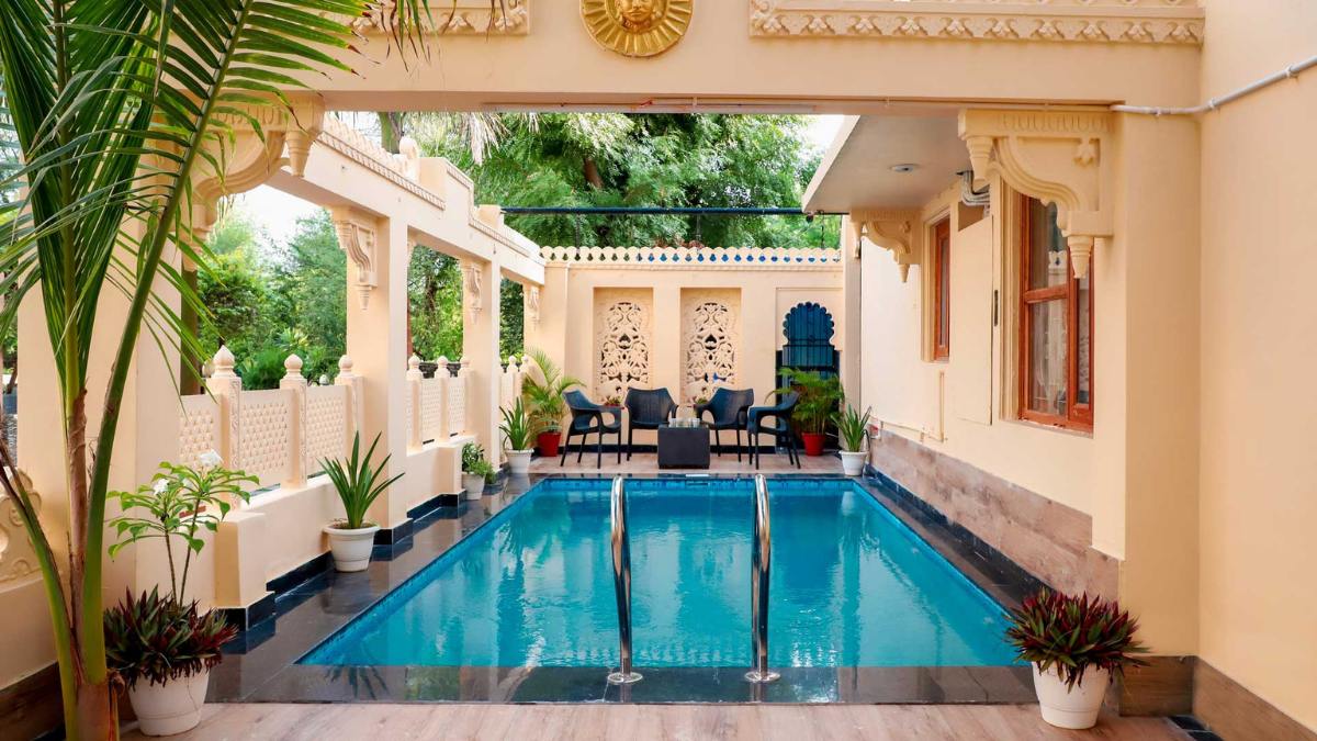 Attending The Mewar Festival? Get Your Stay Sorted With These Best Villas & Resorts In Udaipur!