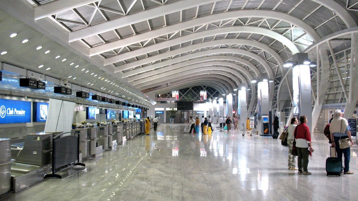 Mumbai Airport: 400 Dirhams Stolen From A Passenger’s Bag