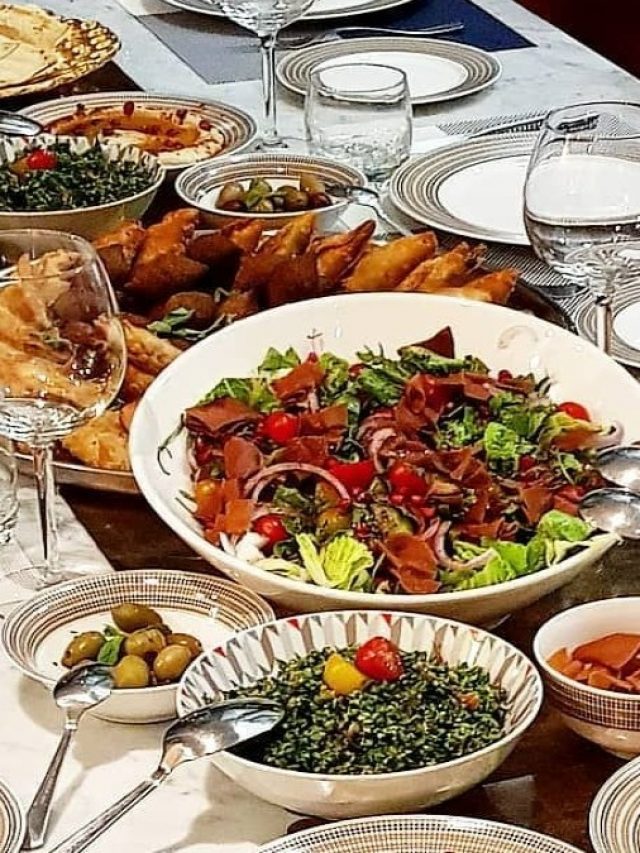 NYE 2023: Plan Your Dinner At These 8 Dubai Restaurants To Celebrate