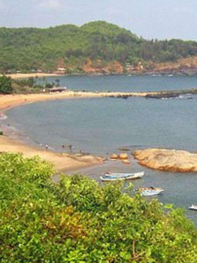 cropped-Om-beach-1.jpg