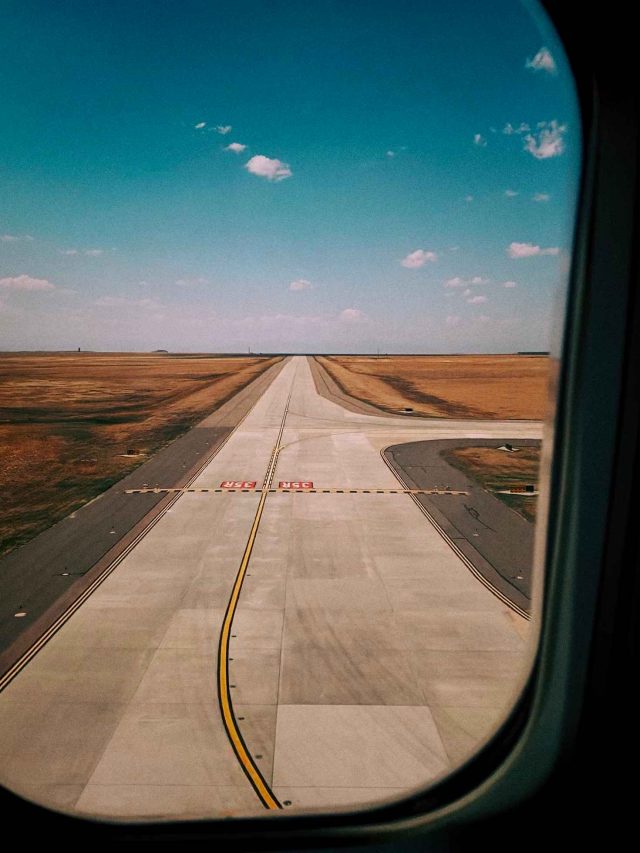 world's smallest airports