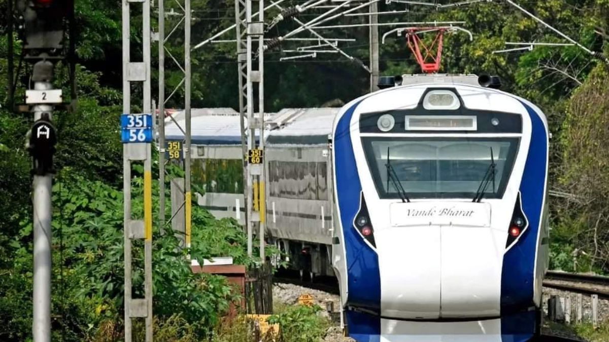 With Folk Music, Dance, Raps And More, Kerala Welcomes Its First Vande Bharat Express