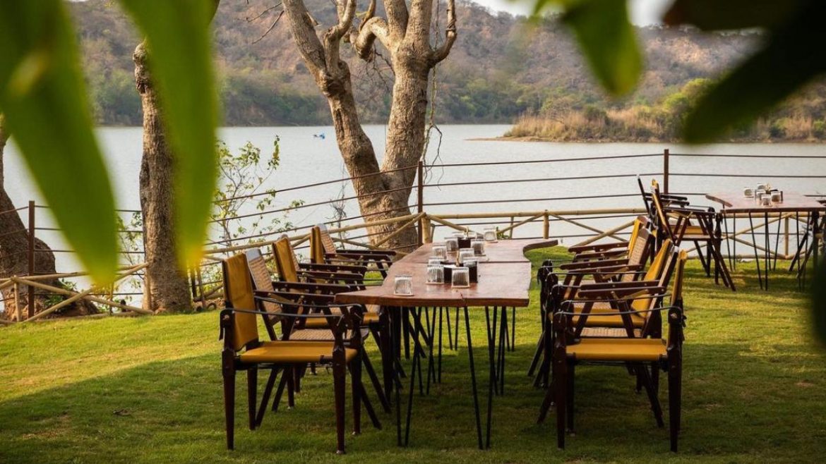 25Mins Away From Chandigarh, Experience Bush Dining On The Banks Of
