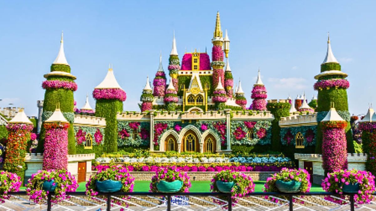 Dubai Miracle Garden Is All Set To Bloom Again Starting Oct 1; Here Are Some Attractions You Don't Want To Miss!
