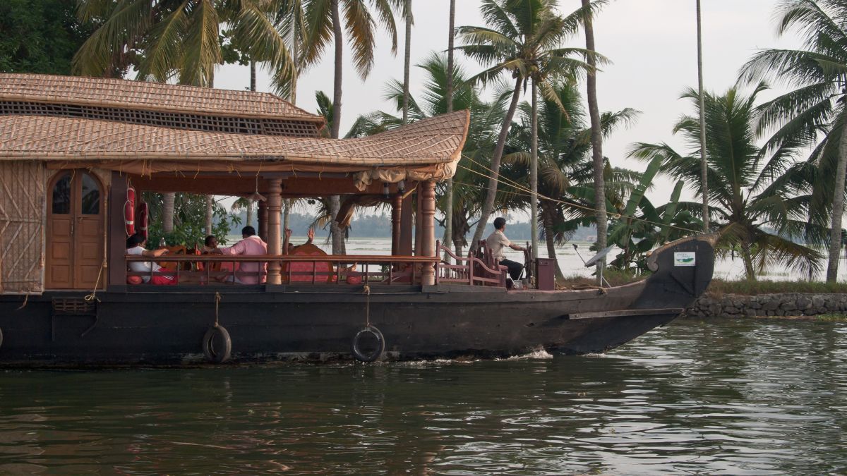 Backwater Resorts In Kerala