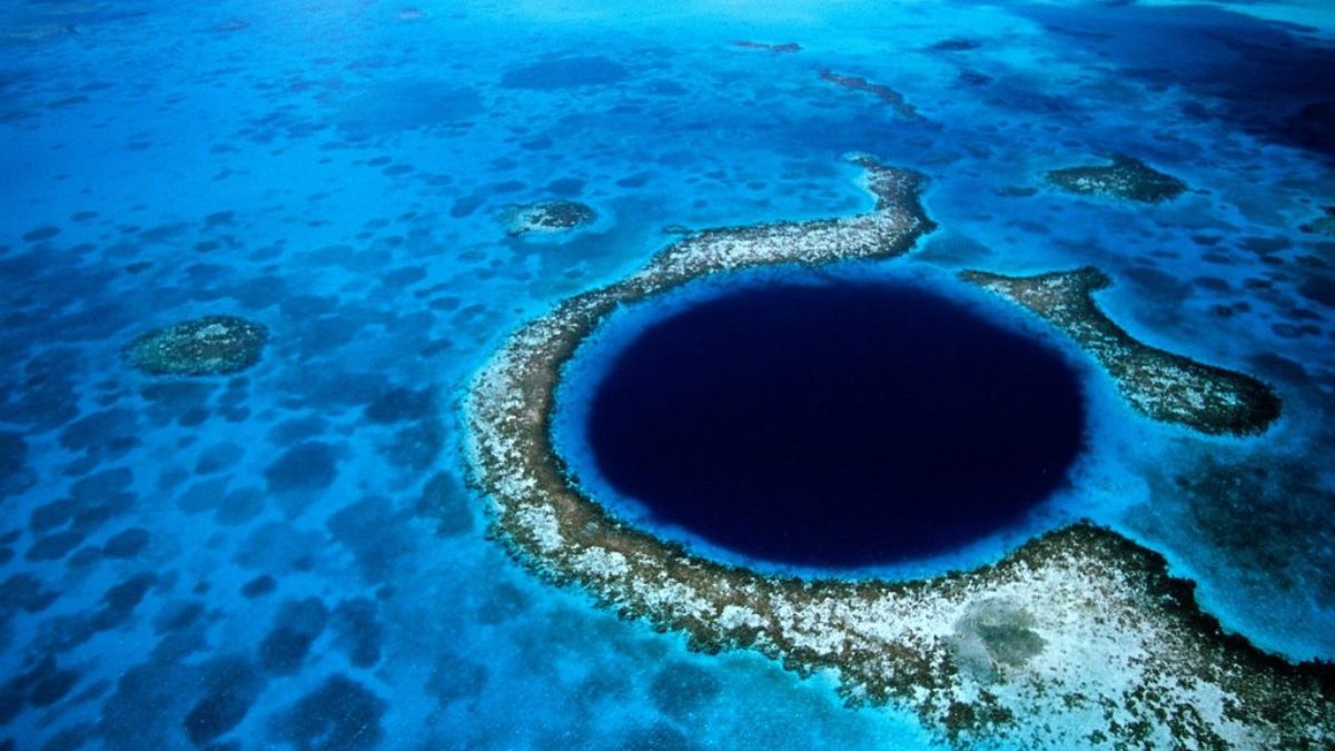 World’s Second-Largest Blue Hole Discovered Off Mexico’s Coast; All You Need To Know About It!