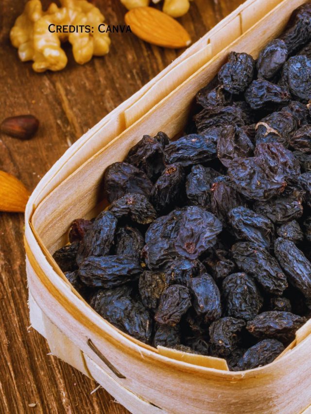 9 Nutritional Benefits Black Grape Raisins (Munakka)