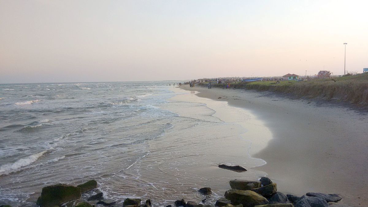 3 Beaches In Mumbai’s Madh Island To Get A Makeover Soon! Deets Inside!