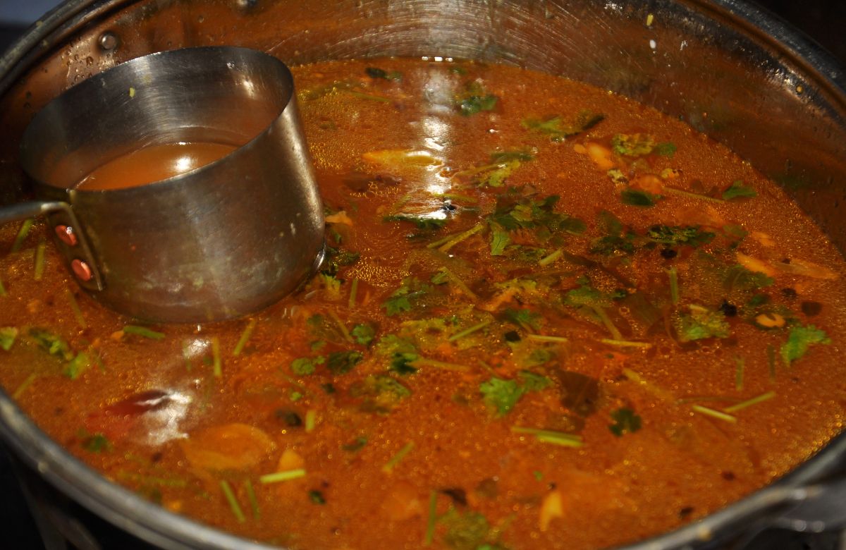 A Student In Tamil Nadu Passes Away After Falling Into Boiling Rasam; Here’s What Happened