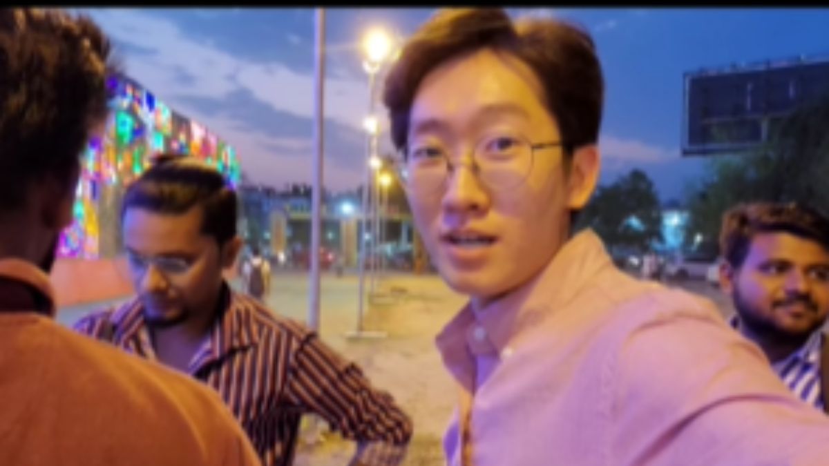 Viral Video: Korean Man Nails Bihari Accent Fluently, Netizens Are Impressed