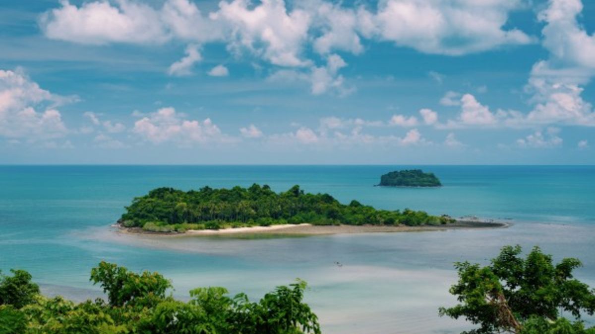 Straight Out Of A Fairytale, This Is India’s Smallest National Park In The Andaman & Nicobar Islands