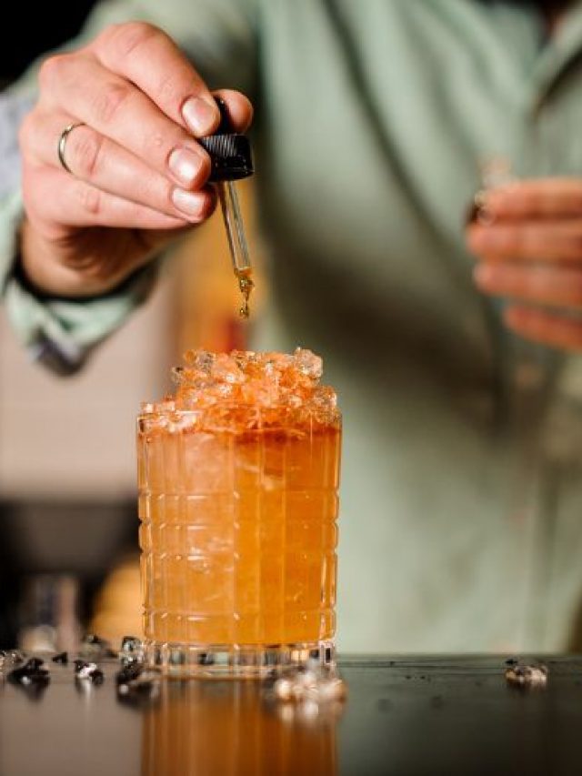 6 Cocktails That Taste Better With Bitters