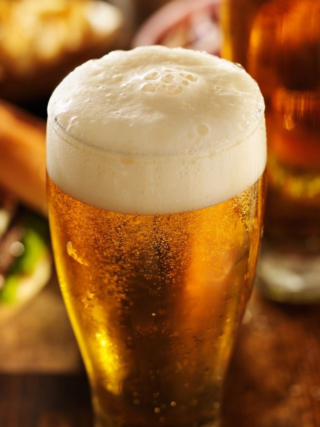 How Many Colours Of Beer Have You Tried? Here Are 8 You Should Know Of!