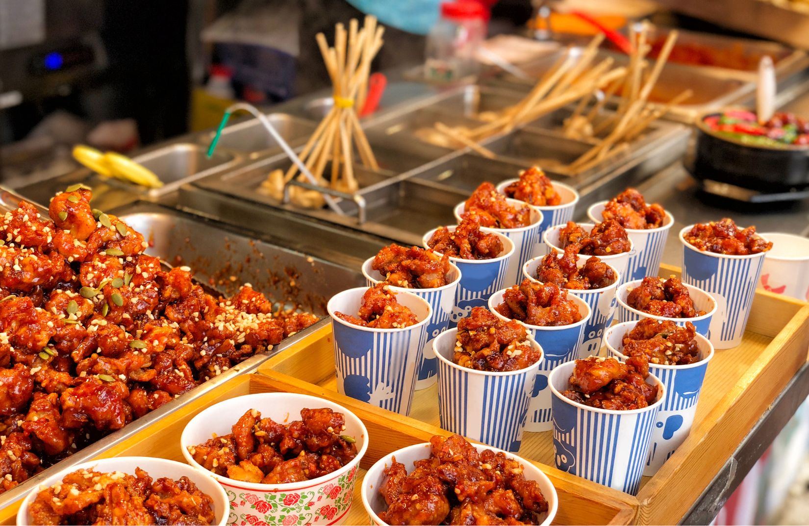 Delhi To Get Its First Night Food Street! Now, You Can Relish Yummy Street Food Even At Midnight